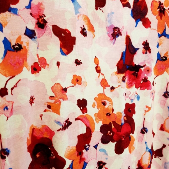 Vera Wang Floral Tee Shirt Blouse Shirt Top Red - Picture 7 of 7